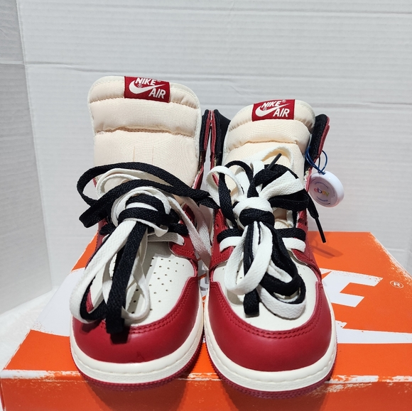 ❌️SOLD❌️Air Jordan 1 Retro High Chicago Lost and Found Unisex - Picture 6 of 12
